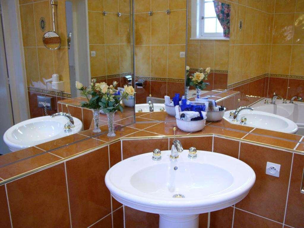 Logis - Belle Hotel, Lille-Ouest Bailleul  Szoba fotó